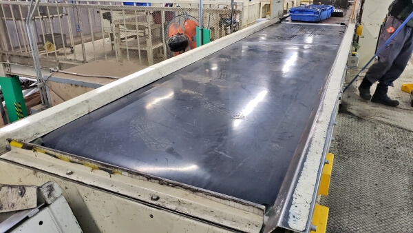 コンベアベルトの取り付け、交換後